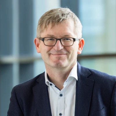 Porträt Helmut Schönenberger