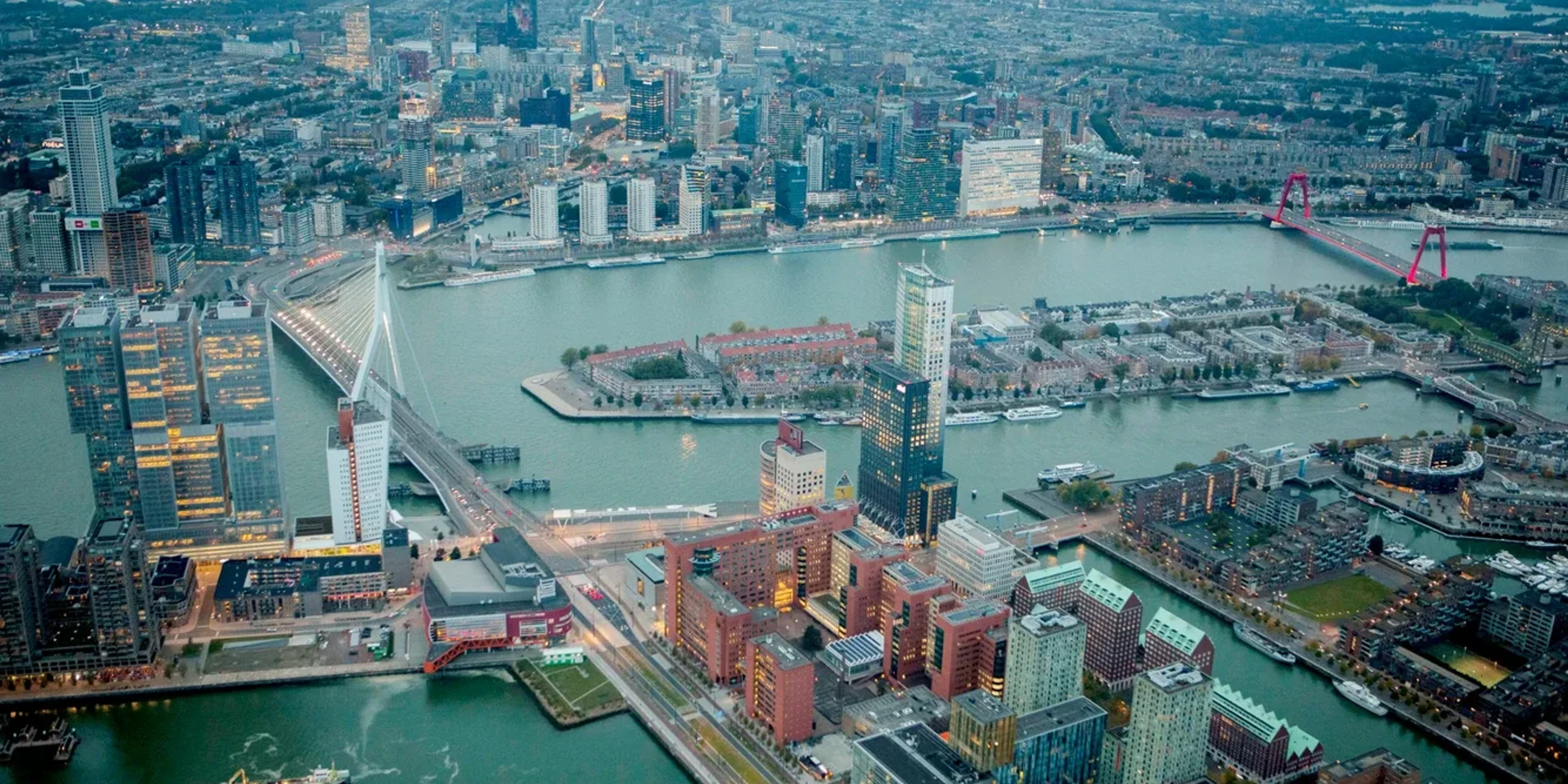 Skyline Gerhard van Roon Kunst Vliegwerk 1254 scaled