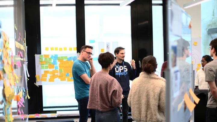 Foto mit Personen im Workshop