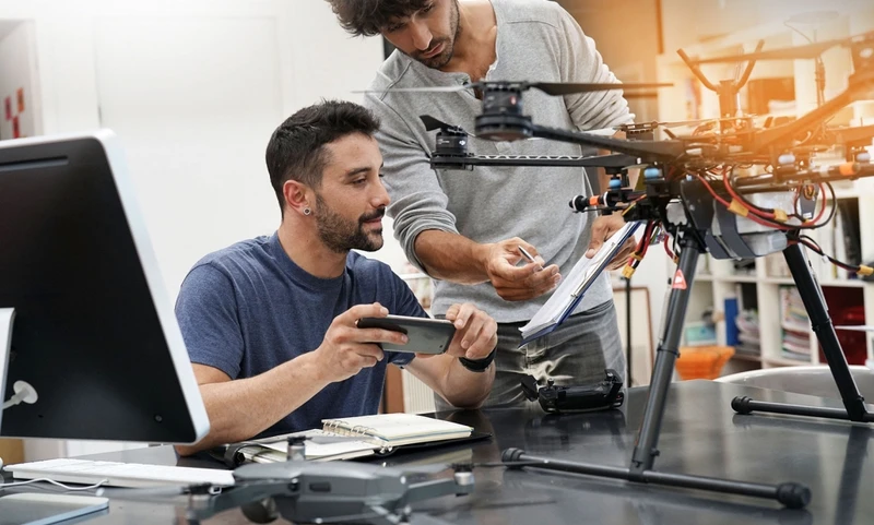 services-initiative-for-industrial-innovators-Prototyping-mood