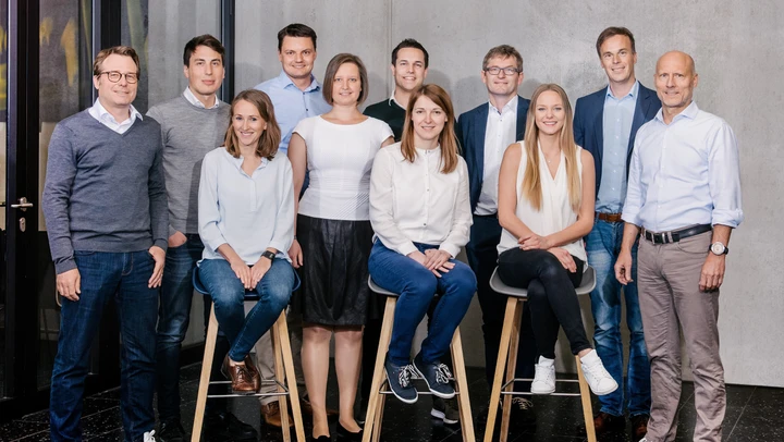 Gruppenbild mit dem Team von UVC Partners