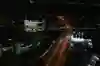 Straße bei Nacht